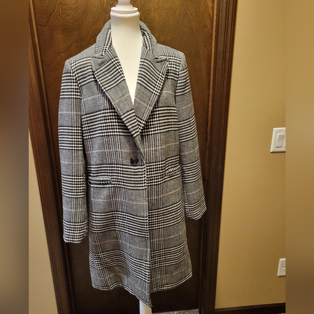 Joe Fresh Gray & Black Plaid Coat